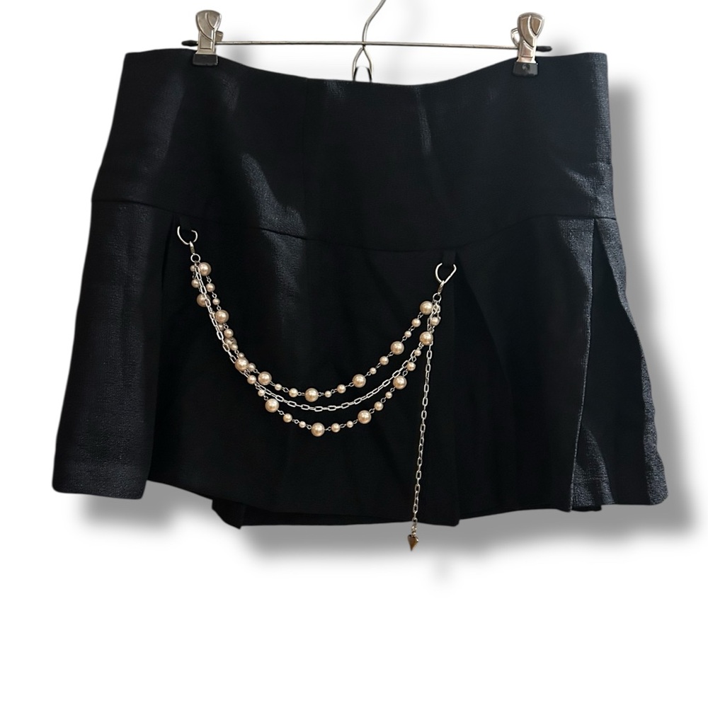 NWT Vintage 90s Candie’s Pleated Black Mini Skirt Silver Pearl Chain Detail Rare